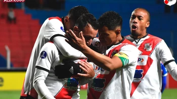 Nacional Potosí, sin margen de error ante Aurora Nacional Potosí, sin margen de error ante Aurora