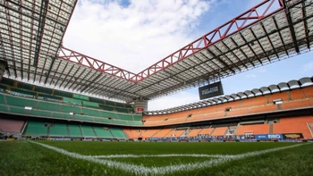 El estadio de San Siro en Milán se queda sin final de la Champions 2027 El estadio de San Siro en Milán se queda sin final de la Champions 2027