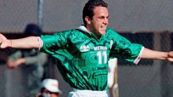 Exfutbolista y gobernador Cuauhtémoc Blanco, acusado de desvío de recursos y lavado Exfutbolista y gobernador Cuauhtémoc Blanco, acusado de desvío de recursos y lavado