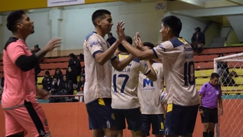 Córdova de Potosí y Fantasmas de Oruro mandan en la Liga Nacional de Futsal Córdova de Potosí y Fantasmas de Oruro mandan en la Liga Nacional de Futsal