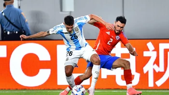 Argentina enfrenta a Chile este jueves con el desafío de jugar sin Messi ni Di María Argentina enfrenta a Chile este jueves con el desafío de jugar sin Messi ni Di María