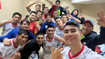 Córdova de Potosí volvió a ganar y tiene puntaje perfecto en la Liga Nacional de Futsal Córdova de Potosí volvió a ganar y tiene puntaje perfecto en la Liga Nacional de Futsal