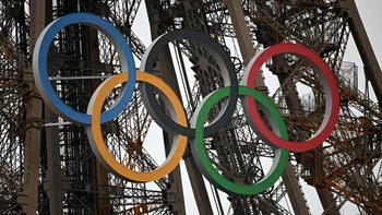Los descendientes de Gustave Eiffel se oponen a que los aros olímpicos permanezcan en la Torre Los descendientes de Gustave Eiffel se oponen a que los aros olímpicos permanezcan en la Torre