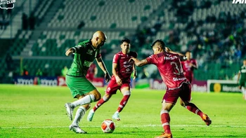 Clubes cruceños no podrán jugar en el Tahuichi; Oriente ya eligió Montero Clubes cruceños no podrán jugar en el Tahuichi; Oriente ya eligió Montero