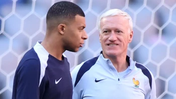 Deschamps: Mbappé pasa por "una situación complicada", pero volverá a su mejor juego Deschamps: Mbappé pasa por "una situación complicada", pero volverá a su mejor juego