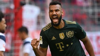 El Bayern de Múnich destroza (7-0) al Bochum para llegar a la cima El Bayern de Múnich destroza (7-0) al Bochum para llegar a la cima