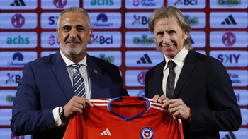 Prensa y afición en Chile exigen la salida de Gareca y del presidente de la ANF Prensa y afición en Chile exigen la salida de Gareca y del presidente de la ANF