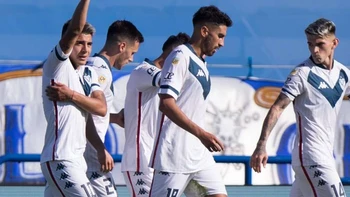 Vélez Sarsfield venció a Aldosivi por 3-2, pero Lampe sigue sin debutar Vélez Sarsfield venció a Aldosivi por 3-2, pero Lampe sigue sin debutar