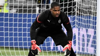 Juventus investiga insultos racistas hacia Maignan, arquero del AC Milan Juventus investiga insultos racistas hacia Maignan, arquero del AC Milan