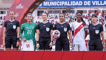 Selección boliviana de fútbol femenino perdió dos amistosos contra Perú Selección boliviana de fútbol femenino perdió dos amistosos contra Perú