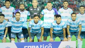 Blooming recibe este miércoles a Real Tomayapo y el Tigre, que quiere la punta, visitará a Palmaflor Blooming recibe este miércoles a Real Tomayapo y el Tigre, que quiere la punta, visitará a Palmaflor