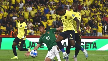 Bolivia se quedó con diez jugadores en el primer tiempo Bolivia se quedó con diez jugadores en el primer tiempo