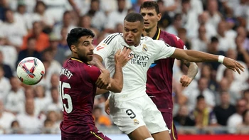 El Real Madrid cumplió ante el Valladolid, Mbappé no marcó en su debut en el Bernabéu El Real Madrid cumplió ante el Valladolid, Mbappé no marcó en su debut en el Bernabéu