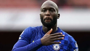 Lukaku cree que el fútbol debe hacer más para combatir el racismo Lukaku cree que el fútbol debe hacer más para combatir el racismo