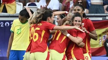 España venció (2-0) a Brasil en el fútbol femenino olímpico España venció (2-0) a Brasil en el fútbol femenino olímpico