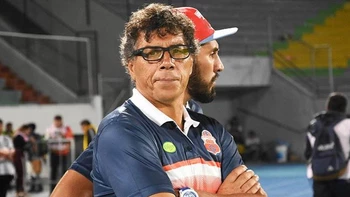 Víctor Hugo Andrada asume la dirección técnica de Guabirá (video) Víctor Hugo Andrada asume la dirección técnica de Guabirá (video)