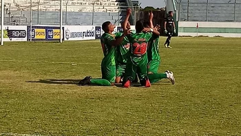 Torre Fuerte logró su primera victoria en la Copa Simón Bolívar Torre Fuerte logró su primera victoria en la Copa Simón Bolívar