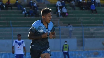 Blooming alivia sus penas con un ajustado triunfo en Oruro (1-2) Blooming alivia sus penas con un ajustado triunfo en Oruro (1-2)