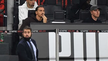 Ibrahimovic no llega para el partido con el Atlético Ibrahimovic no llega para el partido con el Atlético