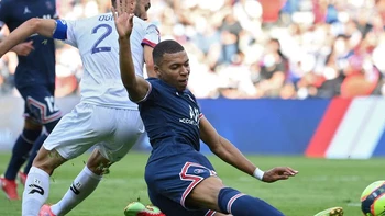 El París SG golea al Clermont pese a jugar sin Messi y Neymar El París SG golea al Clermont pese a jugar sin Messi y Neymar