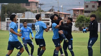 Blooming se coronó campeón nacional Sub 19 tras remontada ante Always Ready Blooming se coronó campeón nacional Sub 19 tras remontada ante Always Ready