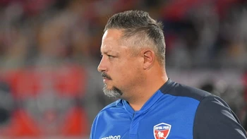 DT de Royal Pari, David de la Torre, suspendido por dos años DT de Royal Pari, David de la Torre, suspendido por dos años