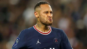 Cissé: "Neymar es un gran jugador, pero se ha convertido en un mocoso mimado" Cissé: "Neymar es un gran jugador, pero se ha convertido en un mocoso mimado"