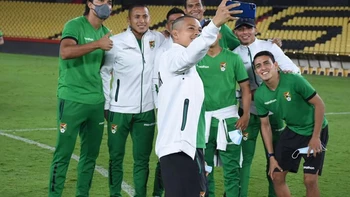 Farías anuncia que Martins será titular este jueves ante Ecuador Farías anuncia que Martins será titular este jueves ante Ecuador
