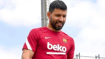 El ‘Kun’ Agüero acelera su debut en el Barcelona El ‘Kun’ Agüero acelera su debut en el Barcelona