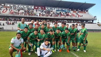 Sepa cuáles serán los rivales de los equipos cruceños en la tercera fase de la Copa Simón Bolívar Sepa cuáles serán los rivales de los equipos cruceños en la tercera fase de la Copa Simón Bolívar