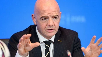 La FIFA convoca una cumbre mundial sobre el "futuro del fútbol" La FIFA convoca una cumbre mundial sobre el "futuro del fútbol"