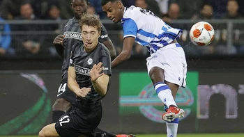 Europa League: primer triunfo de Real Sociedad y Betis se frena con un empate Europa League: primer triunfo de Real Sociedad y Betis se frena con un empate