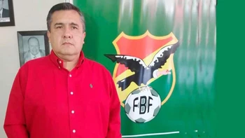 Robert Blanco, expresidente de Destroyers, lucha por su vida; estuvo 12 minutos sin signos vitales Robert Blanco, expresidente de Destroyers, lucha por su vida; estuvo 12 minutos sin signos vitales