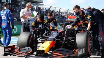 Verstappen gana GP de EEUU y amplía ventaja sobre Hamilton en Mundial de F1 Verstappen gana GP de EEUU y amplía ventaja sobre Hamilton en Mundial de F1