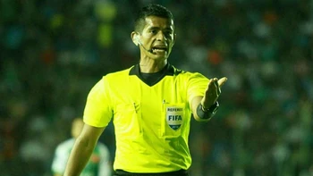 Ivo Méndez dirigirá el clásico cruceño Ivo Méndez dirigirá el clásico cruceño