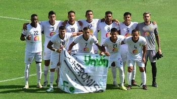 Copa Simón Bolívar: Ciudad Nueva Santa Cruz ganó con lo justo a San Antonio (1-0) Copa Simón Bolívar: Ciudad Nueva Santa Cruz ganó con lo justo a San Antonio (1-0)