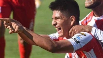 Tres jugadores de Independiente fueron convocados a la selección, que suma dos casos más de Covid-19 Tres jugadores de Independiente fueron convocados a la selección, que suma dos casos más de Covid-19