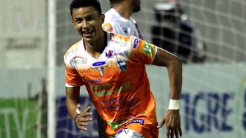 Solo faltan detalles para que Hugo Rojas sea presentado en Oriente Petrolero Solo faltan detalles para que Hugo Rojas sea presentado en Oriente Petrolero