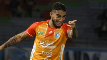 Rafinha rectificó su posición y aceptó la oferta de Blooming Rafinha rectificó su posición y aceptó la oferta de Blooming