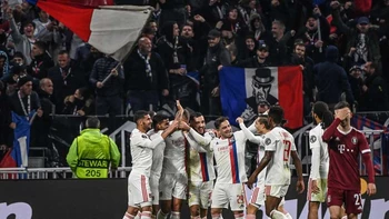 Europa League: Lyon es el primer clasificado a octavos de final Europa League: Lyon es el primer clasificado a octavos de final