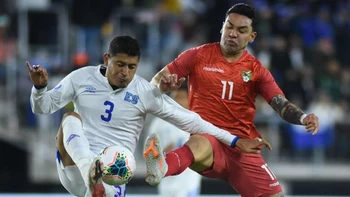 Algarañaz se suma al grupo de lesionados que podrían perderse el partido ante Perú Algarañaz se suma al grupo de lesionados que podrían perderse el partido ante Perú