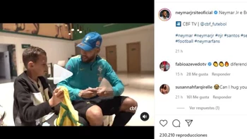 Lágrimas de emoción por conocer a Neymar en persona (video) Lágrimas de emoción por conocer a Neymar en persona (video)