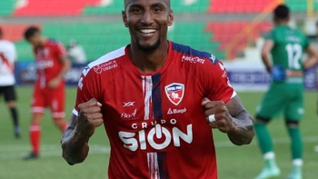 Jefferson Tavares: “Tenemos que ganar los cuatro partidos que nos faltan” Jefferson Tavares: “Tenemos que ganar los cuatro partidos que nos faltan”