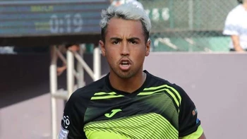 Hugo Dellien ganó su primer partido del clasificatorio en el Argentina Open Hugo Dellien ganó su primer partido del clasificatorio en el Argentina Open