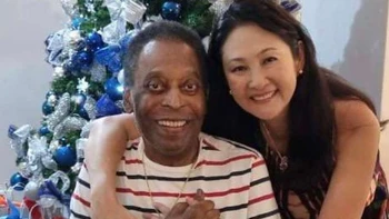 Pelé celebró la Navidad sonriente y en familia tras el alta médica Pelé celebró la Navidad sonriente y en familia tras el alta médica
