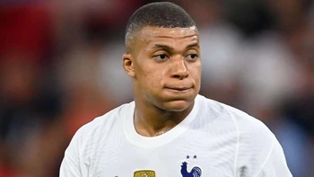 El Real Madrid está obligado a comunicar al PSG que negociará con Mbappé El Real Madrid está obligado a comunicar al PSG que negociará con Mbappé