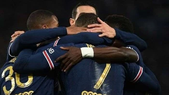 Paris Saint-Germain vuelve a los entrenamientos con cuatro positivos por covid-19 Paris Saint-Germain vuelve a los entrenamientos con cuatro positivos por covid-19