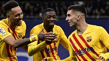 El Barcelona goleó (4-0) en su visita al Real Madrid y vuelve al podio en España El Barcelona goleó (4-0) en su visita al Real Madrid y vuelve al podio en España