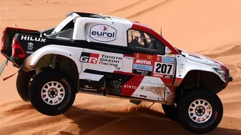 De Villiers logra su primera etapa en el Dakar en autos, Al-Attiyah se acerca al triunfo final De Villiers logra su primera etapa en el Dakar en autos, Al-Attiyah se acerca al triunfo final