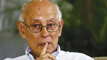 Callaú sufrió porque Blooming estuvo cerca del indirecto y calificó de “vergonzoso” el premio de Cronenbold Callaú sufrió porque Blooming estuvo cerca del indirecto y calificó de “vergonzoso” el premio de Cronenbold